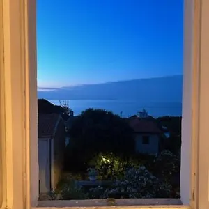 Maison Des Amis , Capraia Italia